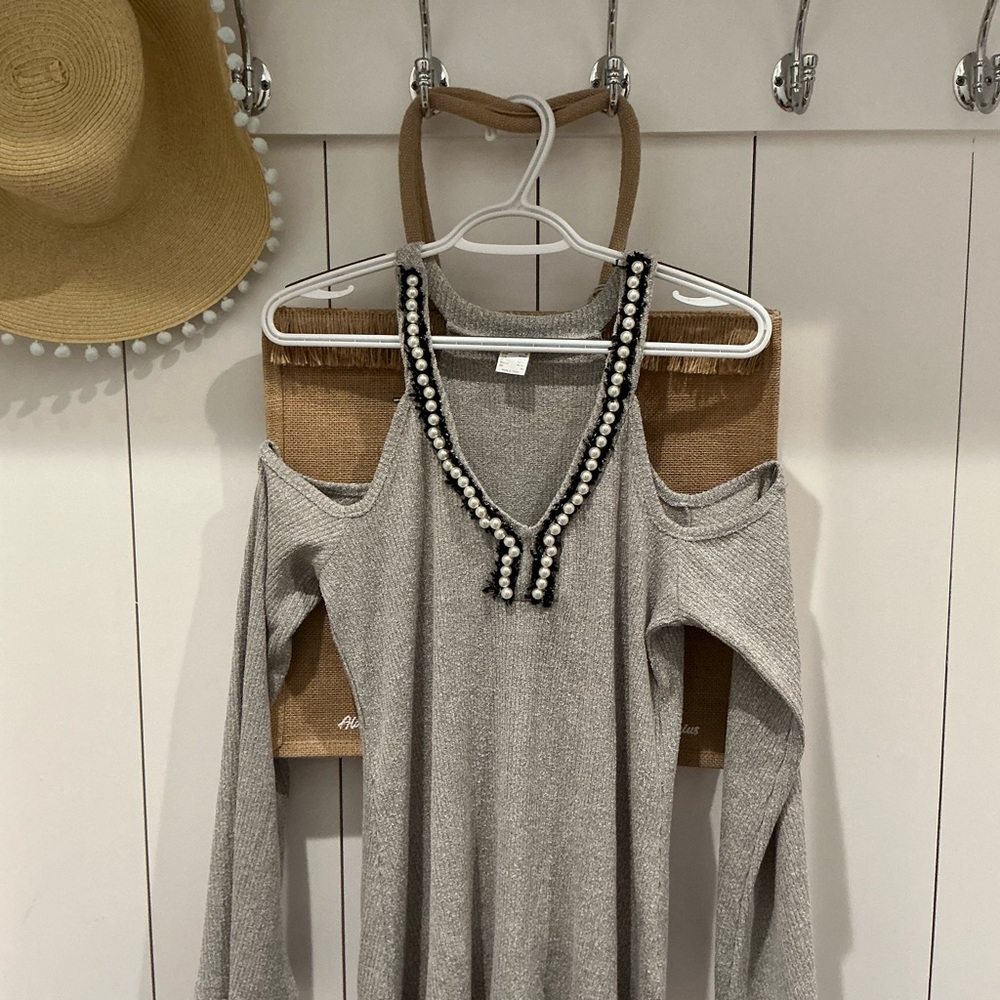 VENUS Cold Shoulder Gray Sweater with Beaded Detail